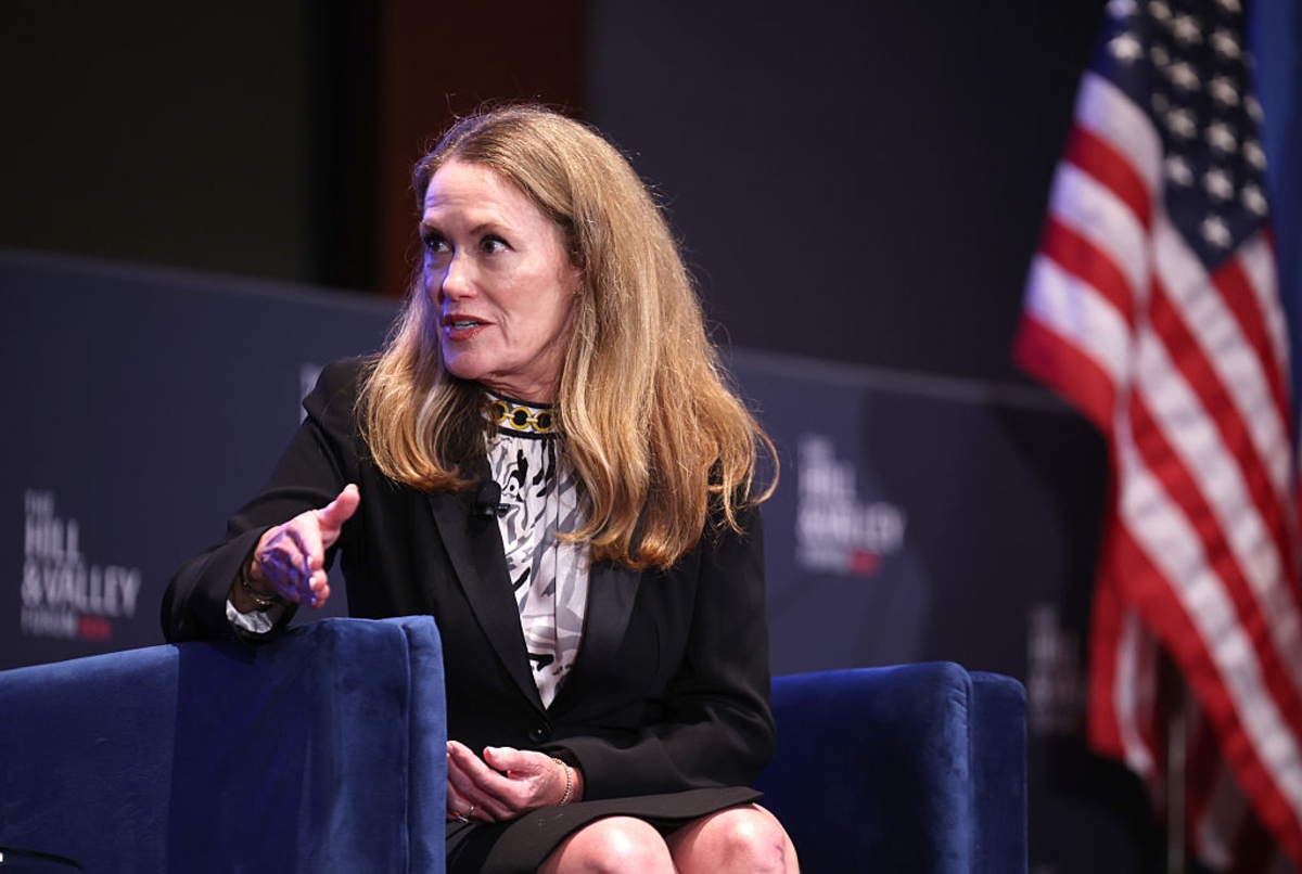 Agility Robotics CEO'su Peggy Johnson, Project Meridian'a Katıldı: Savunma Sözleşmelerine 2.5 Milyar Dolarlık Bahis haberi görseli