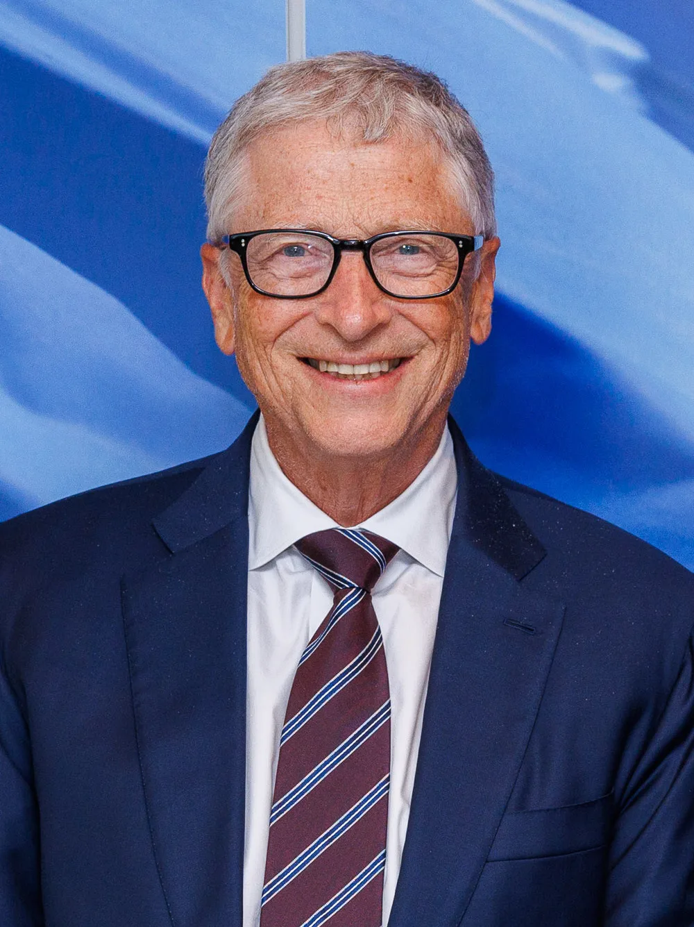 Bill Gates'ten Yapay Zeka Uyarısı: İlaçlardan Daha Tehlikeli haberi görseli