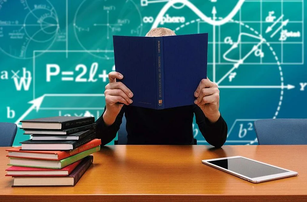 Geleceğin Meslekleri: Güvenli Bir Diploma Mümkün Mü? haberi kapak görseli Geleceğin Meslekleri: Güvenli Bir Diploma Mümkün Mü? haberi kapak görseli