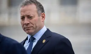 Gottheimer'dan İki Taraflı Yapay Zeka Güvenliği Tasarısı haberi görseli