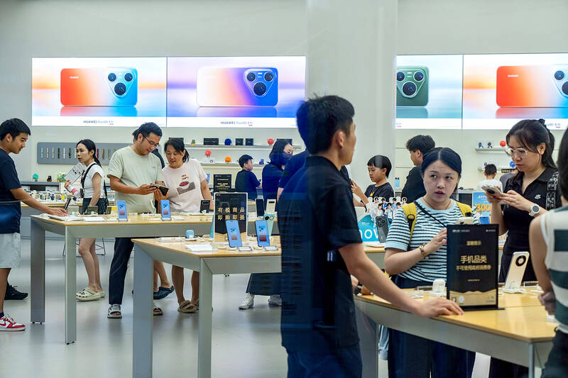Huawei'nin Kırsal Veri Merkezleri: Dijital Dönüşümün Yeni Yüzü haberi kapak görseli Huawei'nin Kırsal Veri Merkezleri: Dijital Dönüşümün Yeni Yüzü haberi kapak görseli