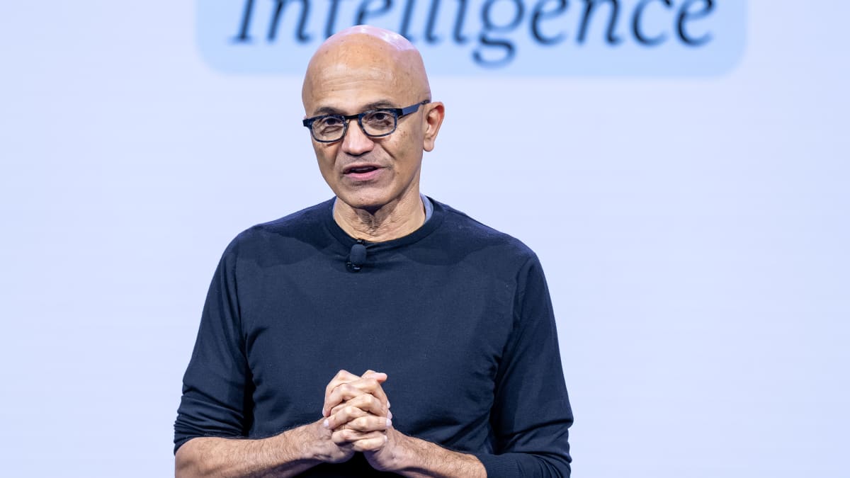 Nadella, Yapay Zeka için İnsan Kontrollü ‘Acil Durum Freni’ Çağrısı Yaptı haberi görseli Nadella, Yapay Zeka için İnsan Kontrollü ‘Acil Durum Freni’ Çağrısı Yaptı haberi görseli