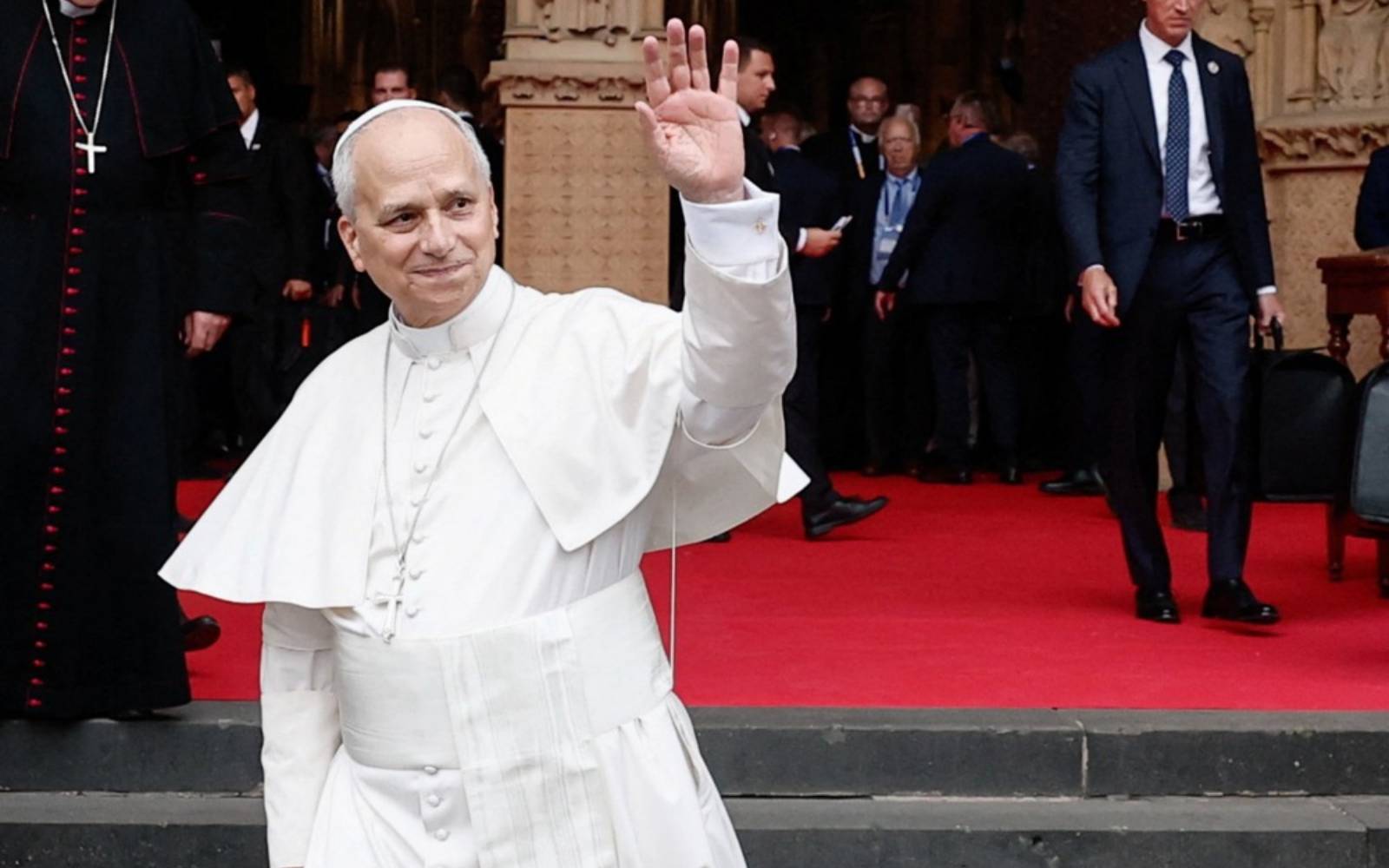 Papa Leo: Yapay Zeka Korkuları Gerçek Değil mi? haberi görseli Papa Leo: Yapay Zeka Korkuları Gerçek Değil mi? haberi görseli