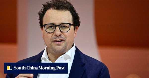 Yapay Zeka Hızlanmamalı: Anthropic CEO'sundan Uyarı haberi görseli